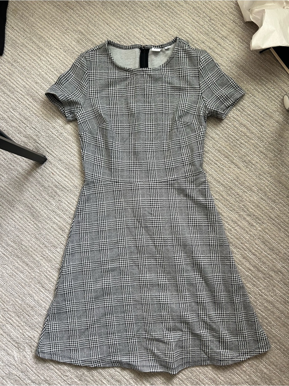 Classic Black & White Plaid Short-Sleeve Dress